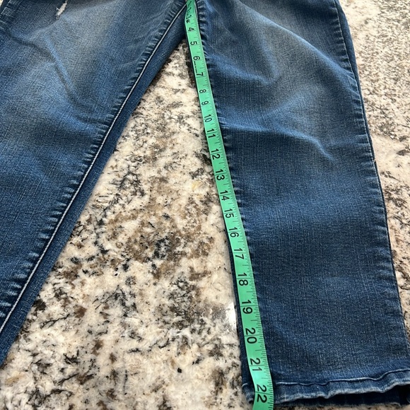 Bundle of 2 Democracy Jeans Size 12 Petite Cropped Capri - Picture 9 of 13